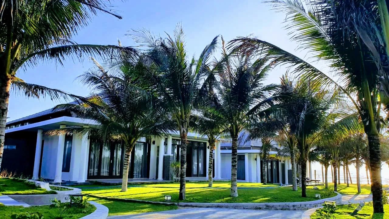 Starlight Villa Beach Resort 1