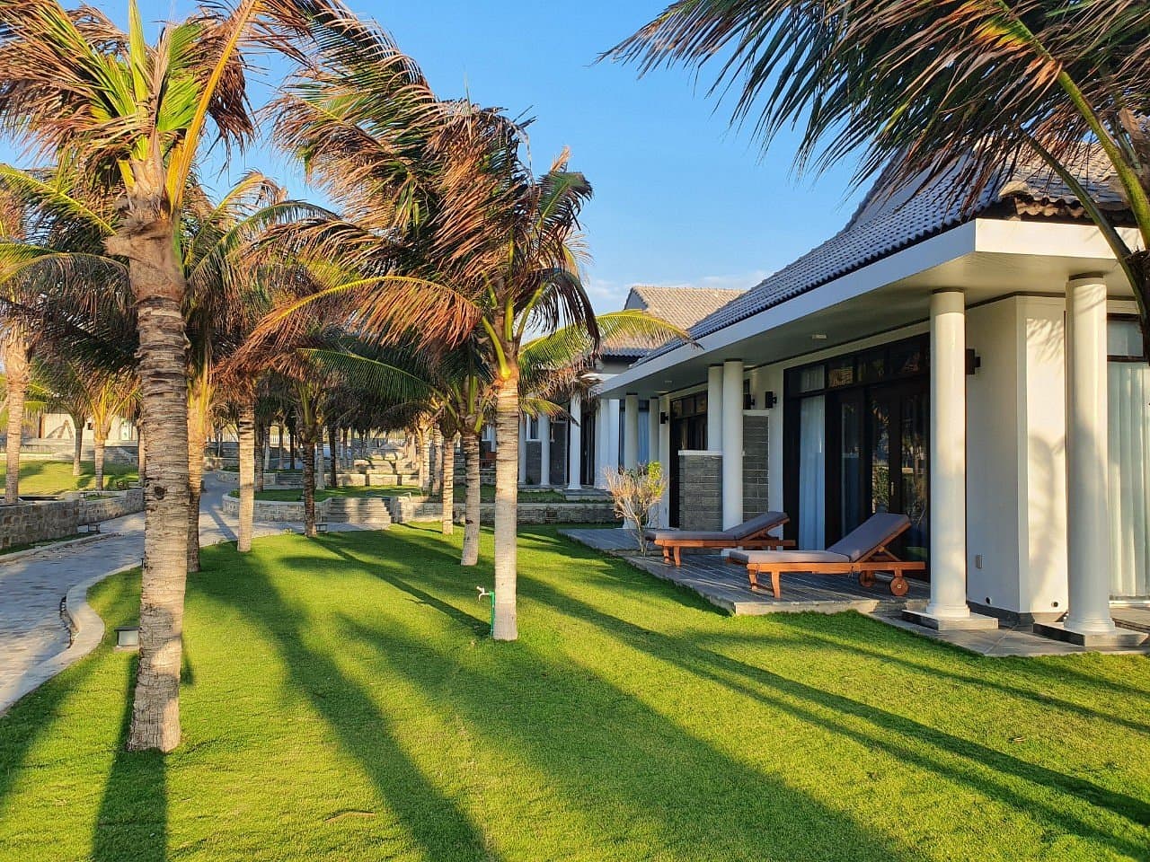 Starlight Villa Beach Resort 2