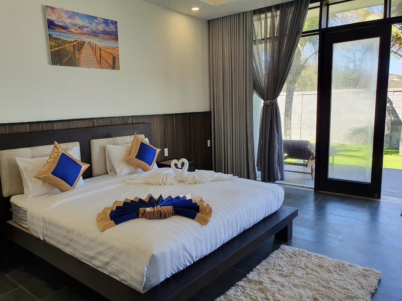 Starlight Villa Beach Resort 5